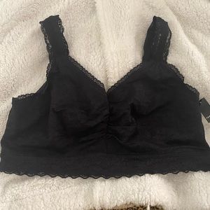 Torrid Bralette NWT size 2
